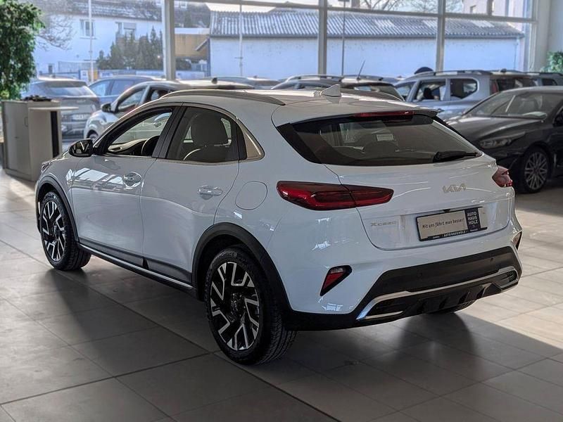 Neu Kia XCeed Spirit 140 PS (102 kW) 2026 Weiß SUV