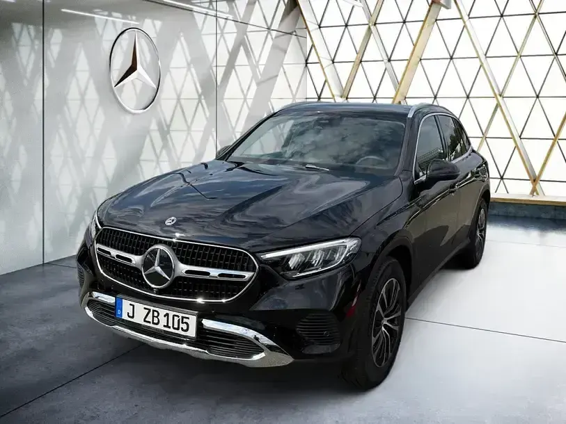 Gebraucht Mercedes GLC200 Avantgarde 163 PS (119 kW) 2026 Unilack schwarz uni SUV