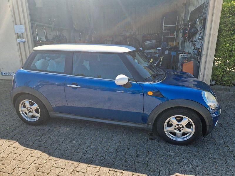 Usata Mini Cooper 120 CV (88 kW) 2009 Blu Utilitaria