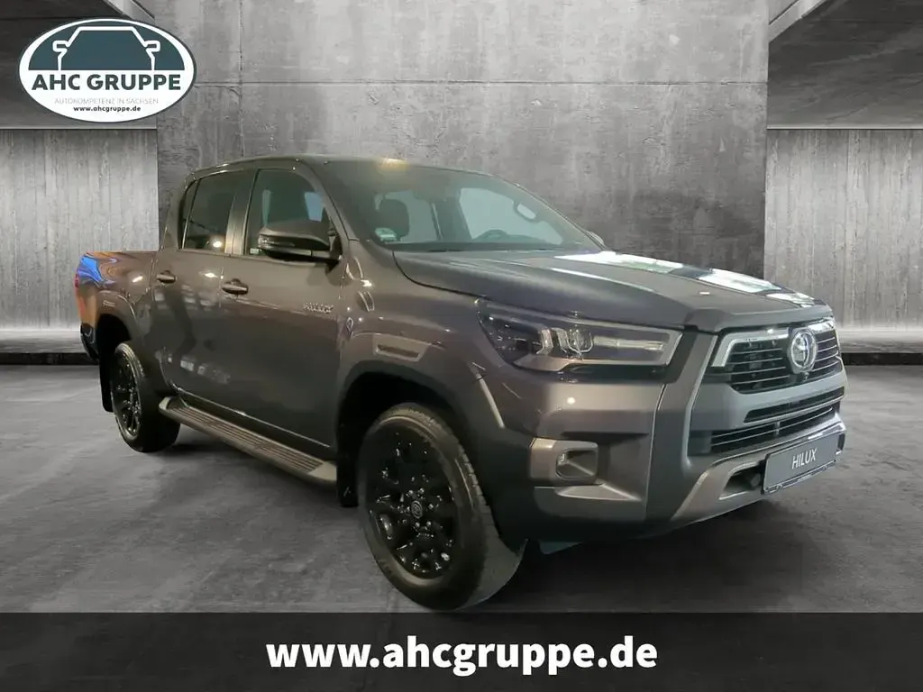 Neu Toyota HiLux 205 PS (150 kW) 2026 Grau Pickup