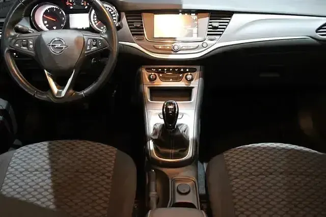 Używany Ford Focus Cool & Connect 2021 Andere Sedan/Limuzyna