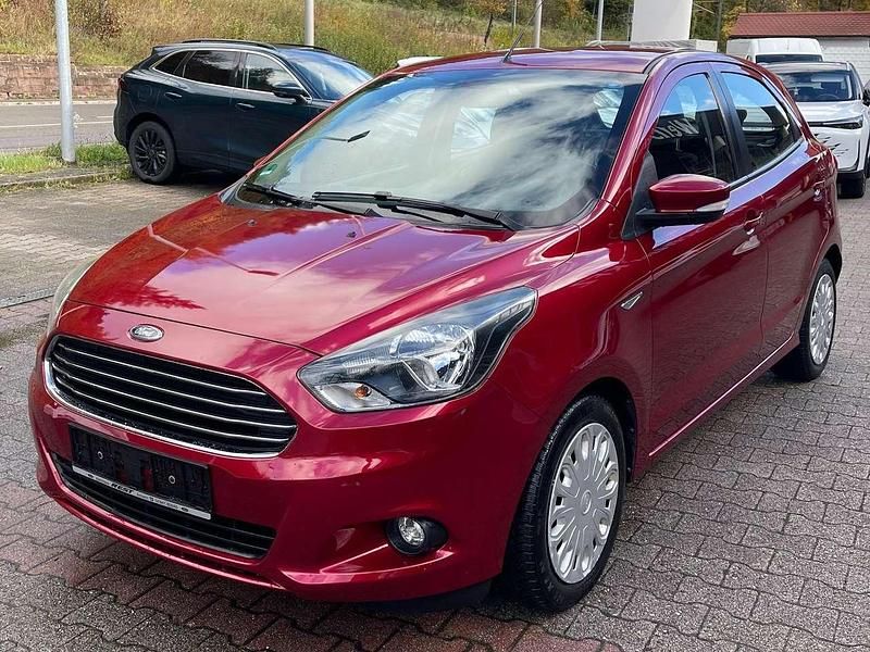 Gebraucht Ford Ka 86 PS (63 kW) 2017 Rot Kleinwagen