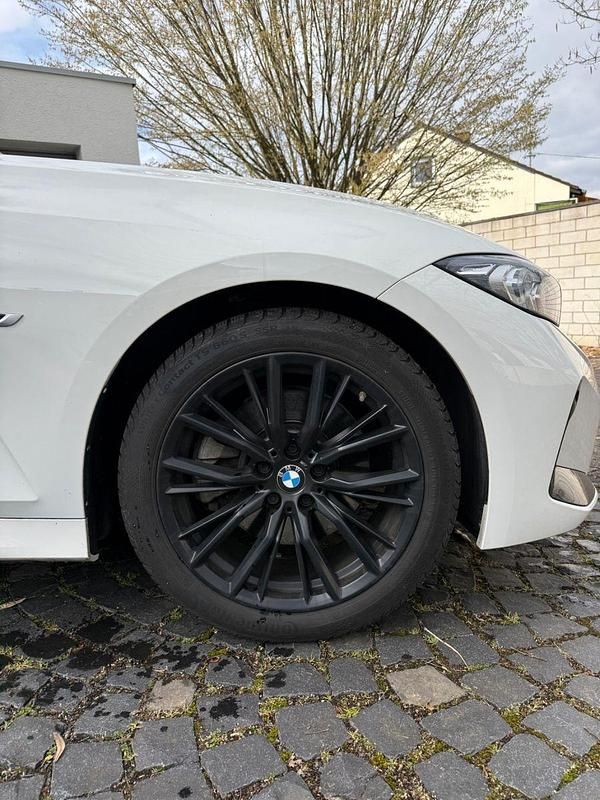 Gebraucht BMW 320e M Sport 204 PS (150 kW) 2023 Weiß Kombi