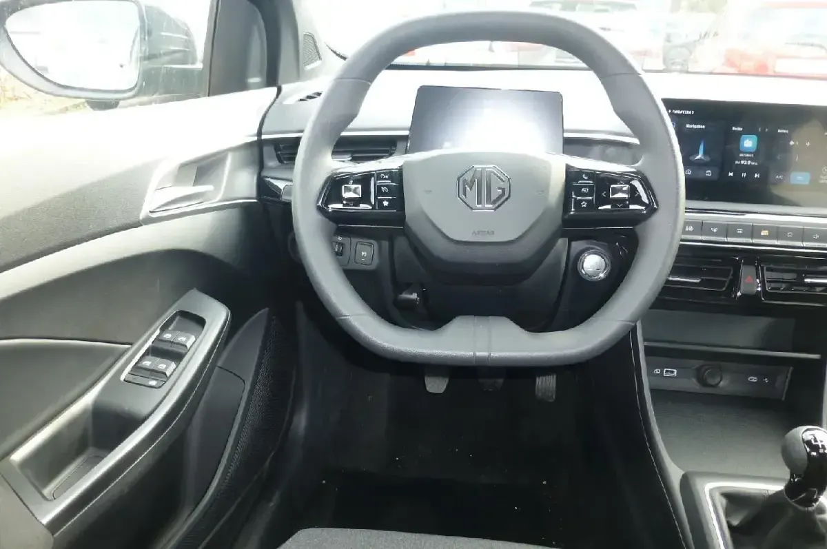 Neu MG MG3 Comfort 116 PS (85 kW) 2025 Schwarz Kleinwagen