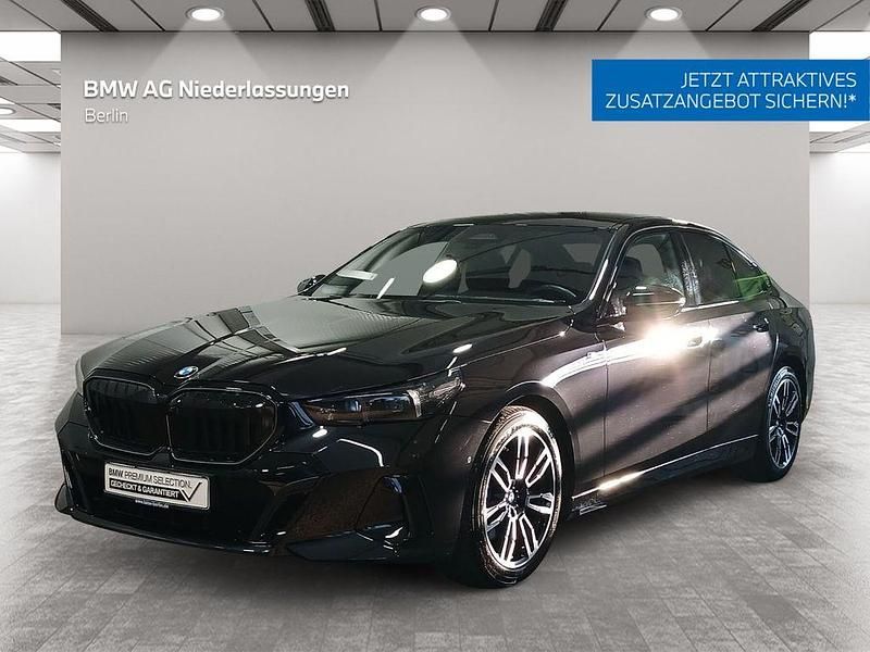 Schwarz Gebraucht 2024 BMW 520 Comfort Edition Limousine | 50.900 € (Fairer Preis) - Bild 1/4
