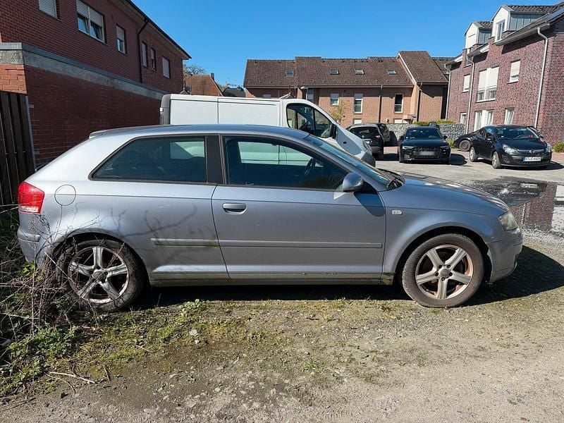 Używany Audi A3 116 KM (85 kW) 2004 Szary Hatchback