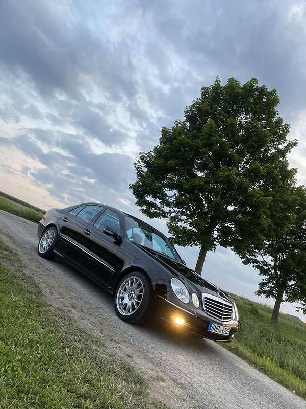 Gebraucht Mercedes E200 Avantgarde 184 PS (135 kW) 2006 Limousine