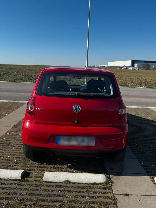 Gebraucht VW Fox 55 PS (40 kW) 2005 Rot Kleinwagen