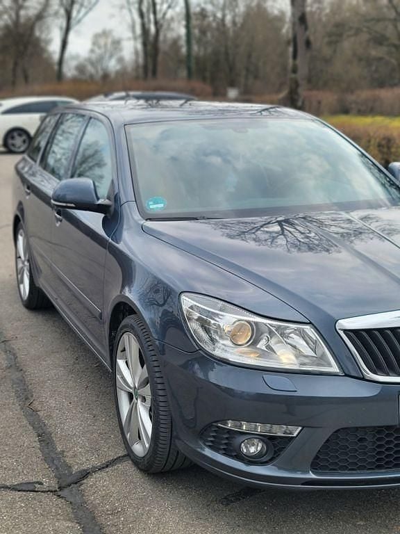 Gebraucht Skoda Octavia RS 170 PS (125 kW) 2013 Grau Kombi
