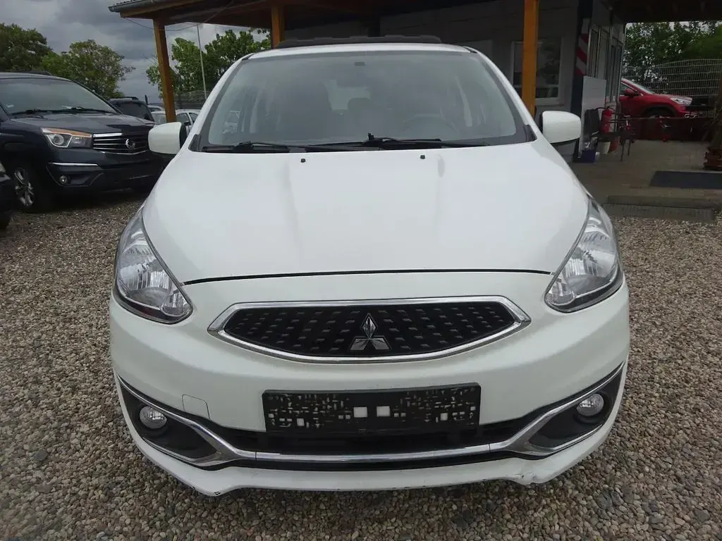 Gebraucht Mitsubishi Space Star Edition 71 PS (52 kW) 2018 Weiß Kleinwagen