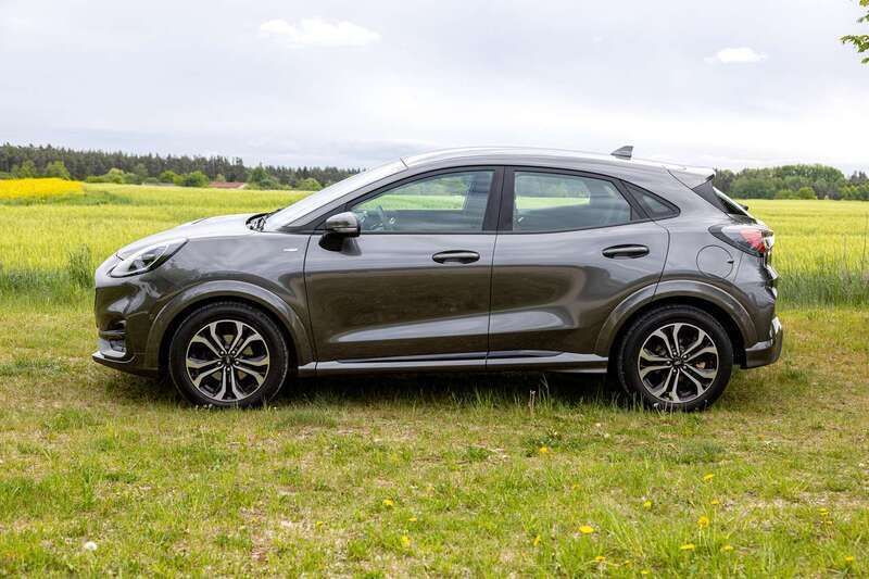 Grau Gebraucht 2020 Ford Puma ST-Line SUV | 14.990 € - Bild 1/4
