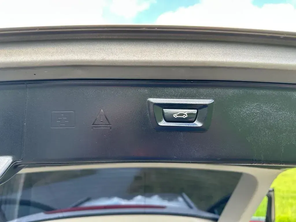 Gebraucht BMW 525 Comfort Edition 218 PS (160 kW) 2012 Gold Limousine