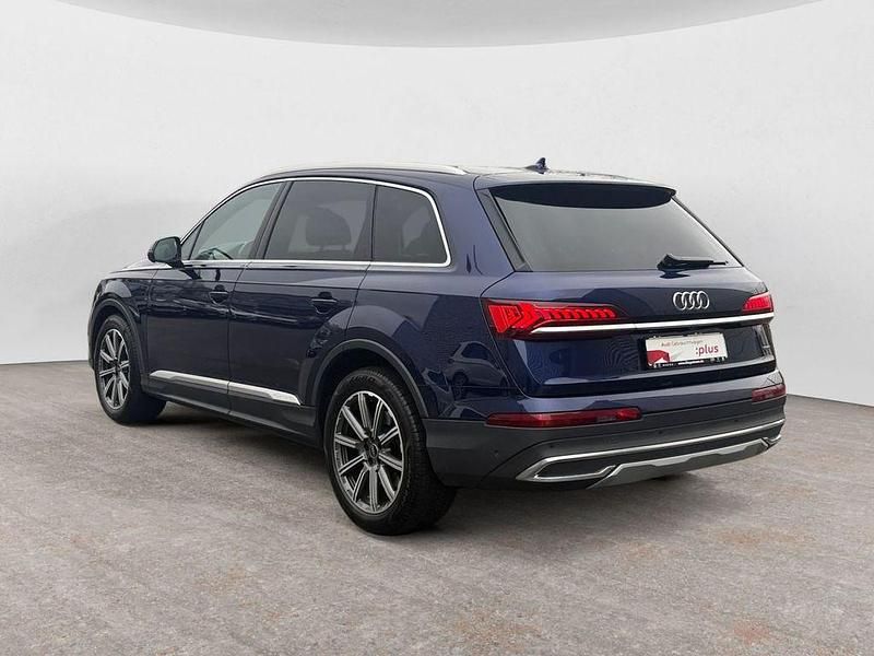 Gebraucht Audi Q7 Ambiente 340 PS (250 kW) 2023 Navarrablau metallic SUV