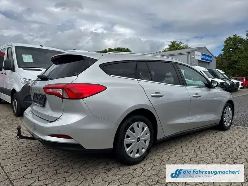 Gebraucht Ford Focus 101 PS (74 kW) 2020 Silber Kombi