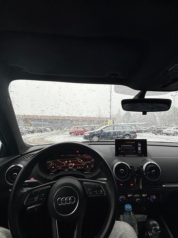 Gebraucht Audi A3 150 PS (110 kW) 2017 Grau Limousine