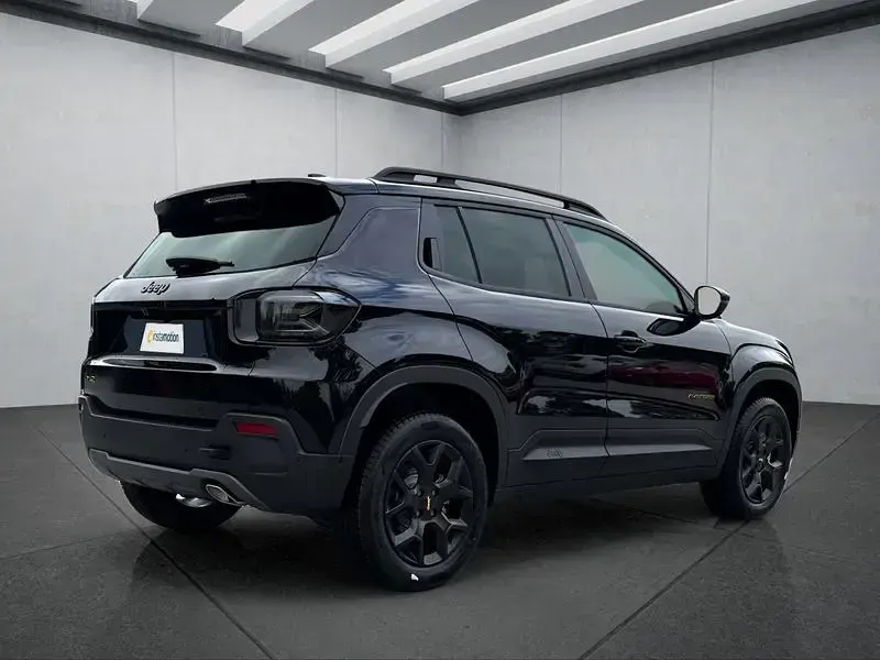 Neu Jeep Avenger 136 PS (100 kW) 2026 Schwarz SUV