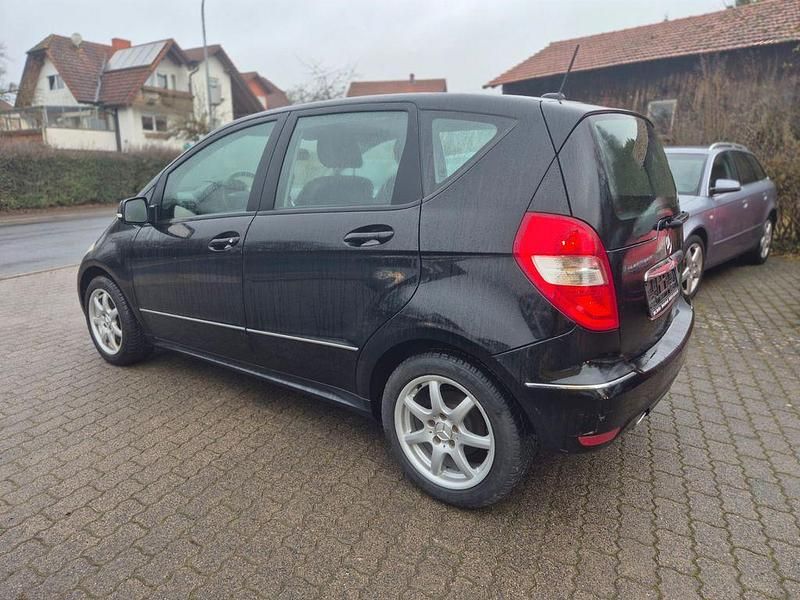 Gebraucht Mercedes A180 109 PS (80 kW) 2009 Schwarz Limousine