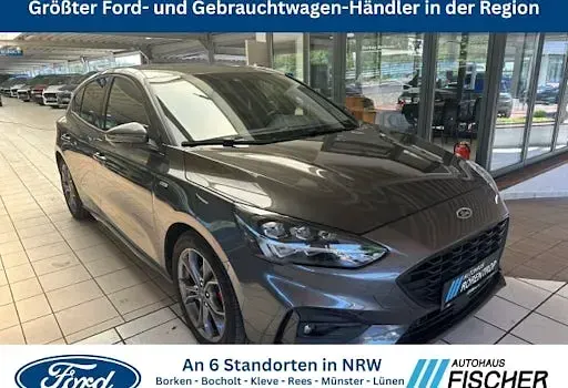 Używany Ford Focus ST-Line X 125 KM (91 kW) 2021 Sedan/Limuzyna