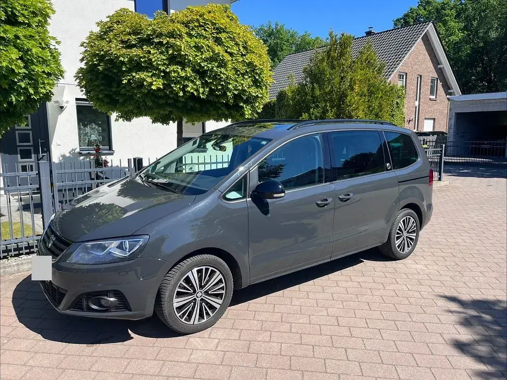 Gebraucht Seat Alhambra 20th Anniversary 150 PS (110 kW) 2017 Grau Van / Kleinbus