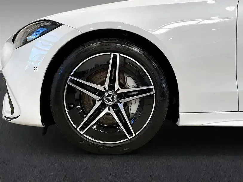 Gebraucht Mercedes 220 AMG 197 PS (144 kW) 2024 Andere Limousine