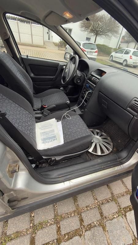 Gebraucht Opel Astra 101 PS (74 kW) 1999 Grau Limousine