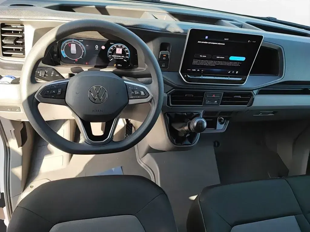 Używany VW Crafter 140 KM (102 kW) 2024 Biały Van