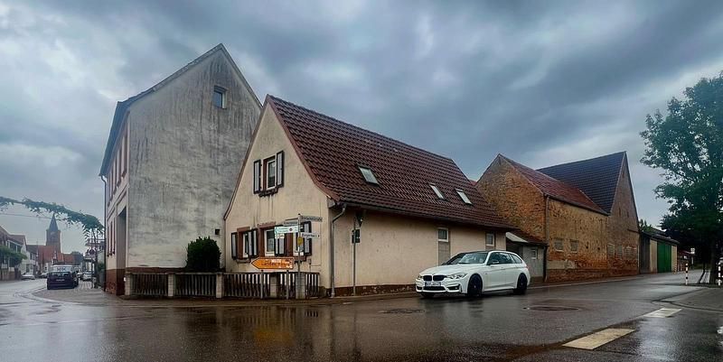 Weiß Gebraucht 2016 BMW 318 M Sport Kombi | 11.850 € (Fairer Preis) - Bild 1/4