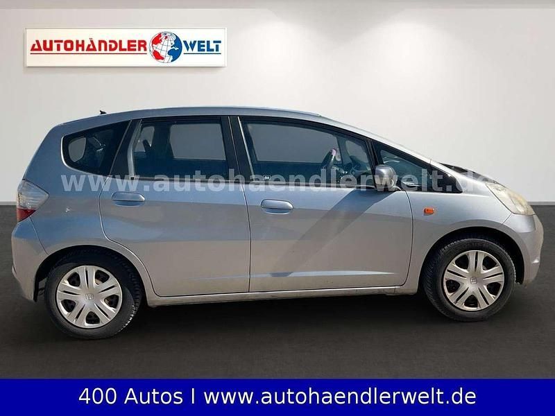 Gebraucht Honda Jazz Trend 90 PS (66 kW) 2009 Silber Kleinwagen