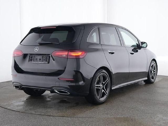Gebraucht 2024 Mercedes B250 Van / Kleinbus | 42.840 € (Etwas zu teuer) - Bild 1/4