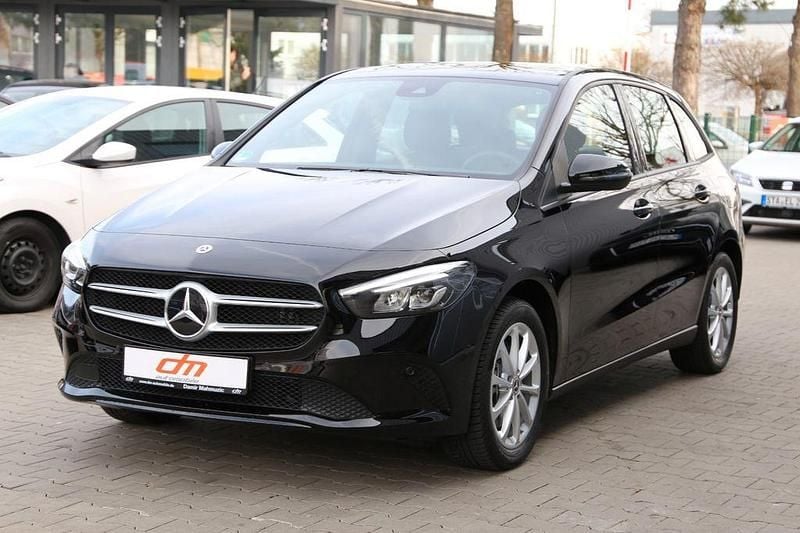 Gebraucht Mercedes B250e 160 PS (117 kW) 2022 Schwarz Van / Kleinbus