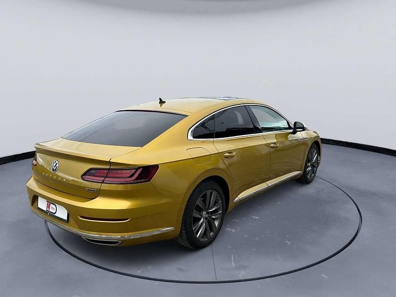 Gebraucht VW Arteon Elegance 239 PS (175 kW) 2017 Kurkumagelb metallic Kleinwagen