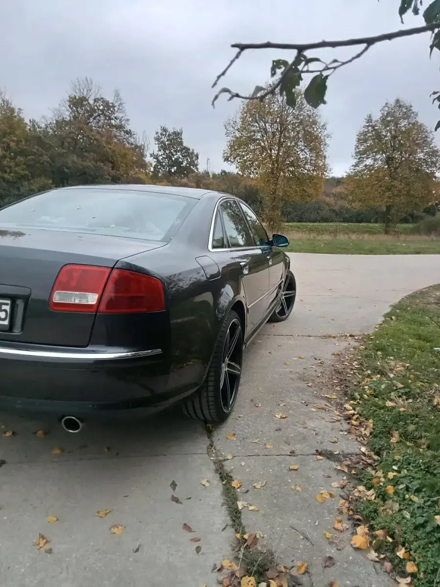 Gebraucht Audi A8 335 PS (246 kW) 2002 Grau Limousine