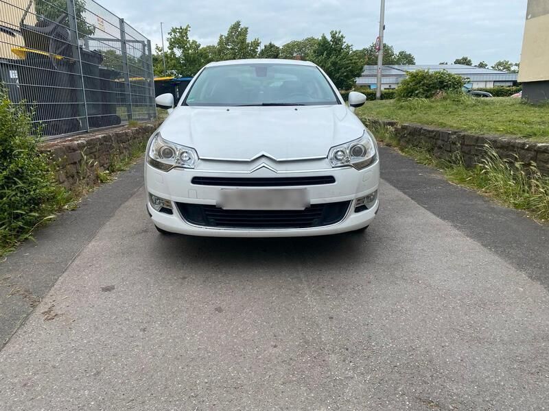 Weiß Gebraucht 2009 Citroën C5 Limousine | 2.650 € (Fairer Preis) - Bild 1/4