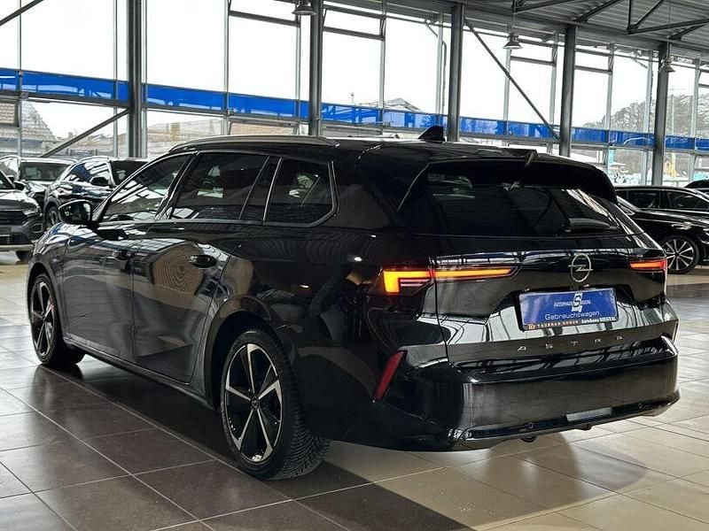 Gebraucht Opel Astra Elegance 131 PS (96 kW) 2024 Schwarz Kombi