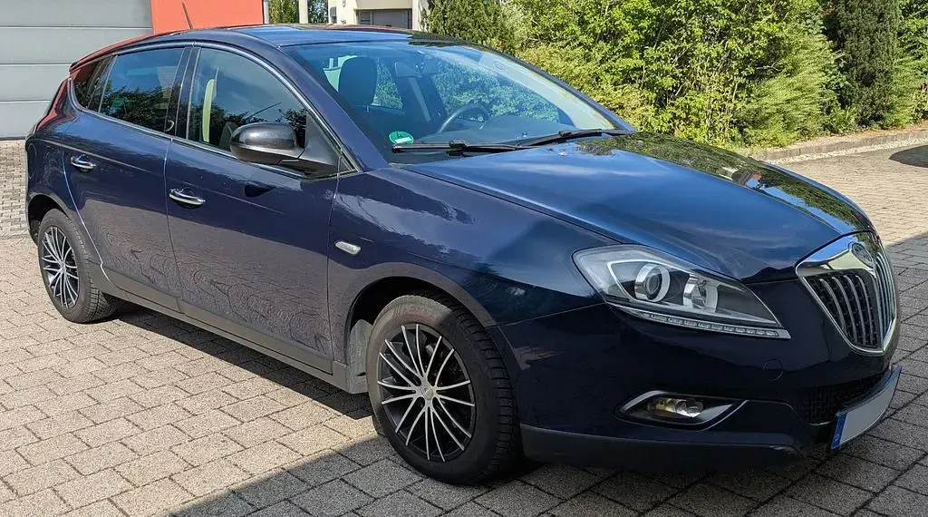 Gebraucht Lancia Delta 150 PS (110 kW) 2008 Blau Kleinwagen