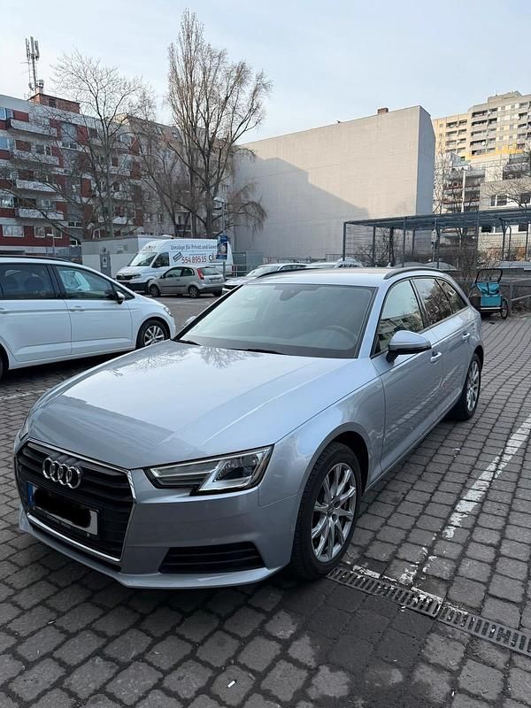 Gebraucht Audi A4 122 PS (89 kW) 2017 Silber Kombi