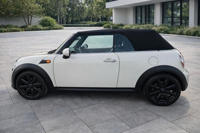 Gebraucht Mini Cooper Cabriolet 122 PS (89 kW) 2010 Weiß Cabrio
