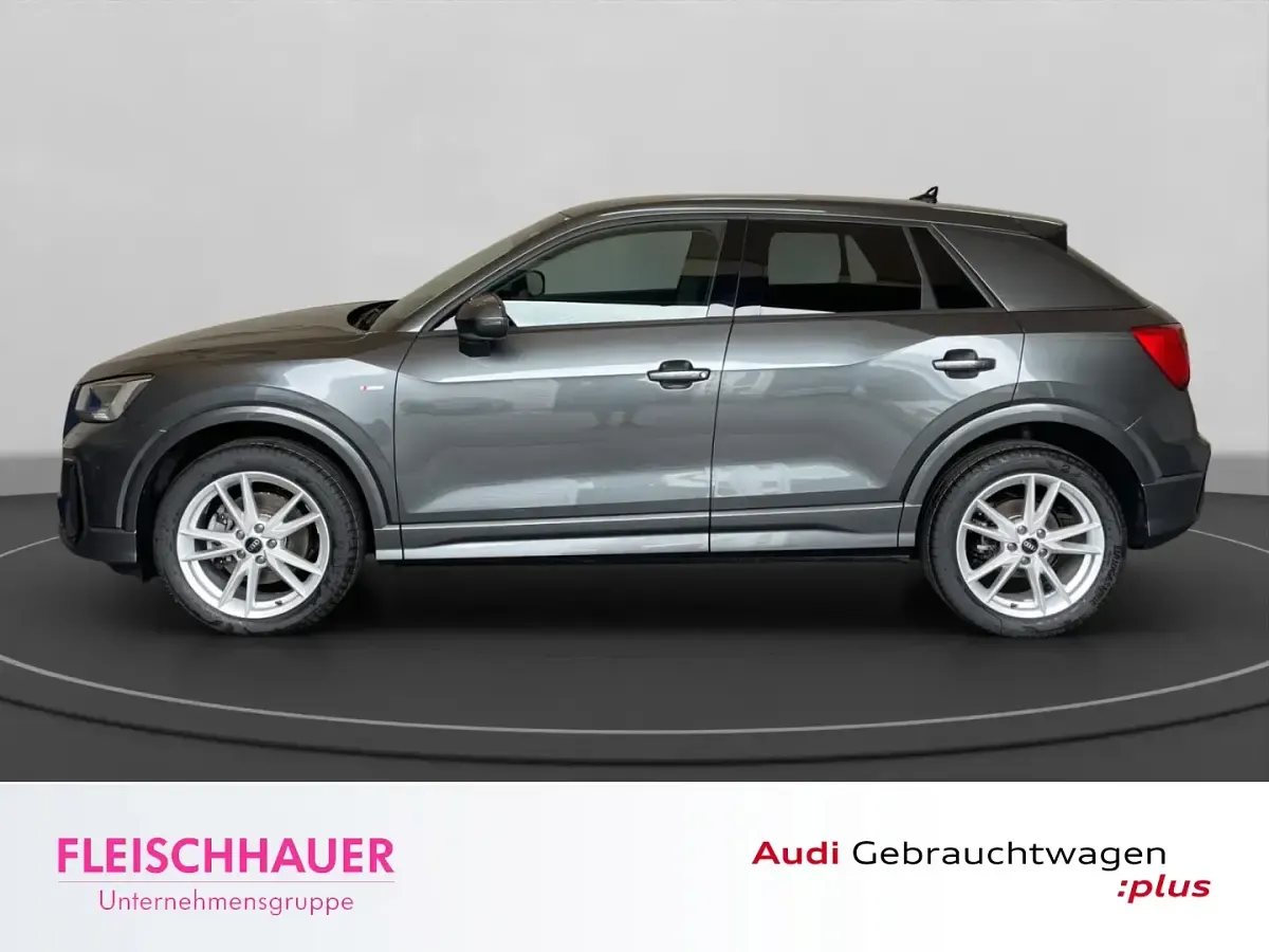Gebraucht Audi Q2 S-Line 190 PS (139 kW) 2025 Grau SUV