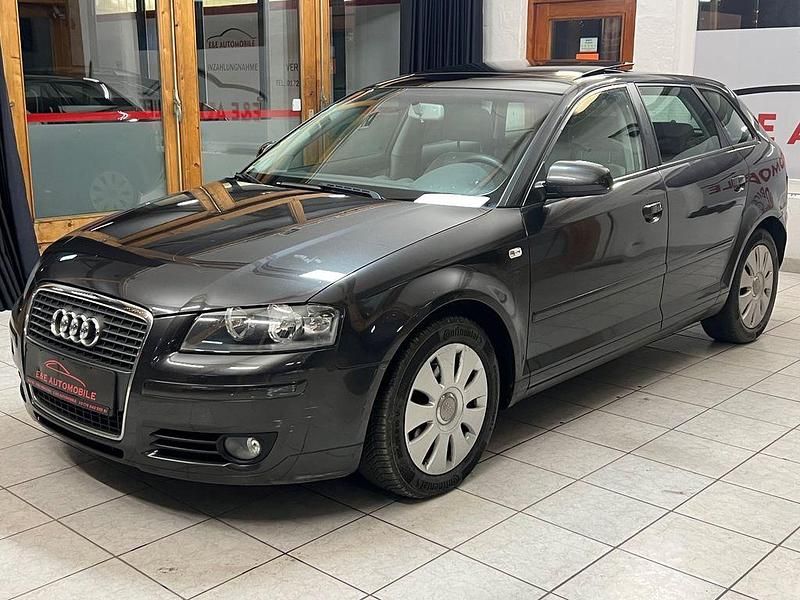 Grau Gebraucht 2007 Audi A3 Attraction Limousine | 3.999 € (Superpreis) - Bild 1/4