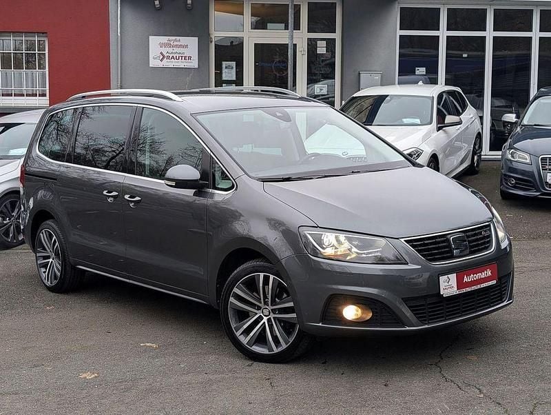 Grau Gebraucht 2020 Seat Alhambra FR-Line Van / Kleinbus | 21.500 € (Superpreis) - Bild 1/4