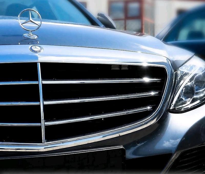 Blau Gebraucht 2015 Mercedes C220 Kombi | 12.000 € (Superpreis) - Bild 1/3
