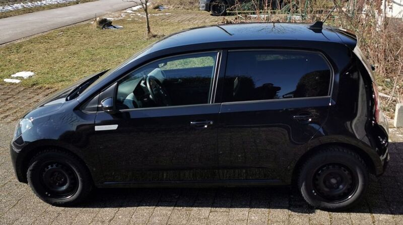 Schwarz Gebraucht 2021 Seat Mii Electric Kleinwagen | 15.700 € (Etwas zu teuer) - Bild 1/4