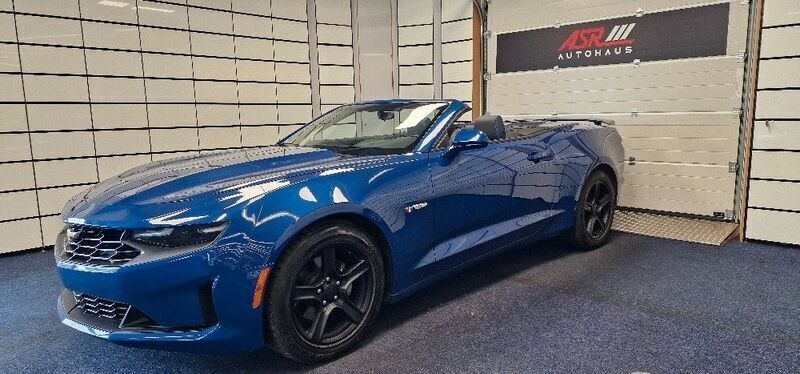 Blau Gebraucht 2019 Chevrolet Camaro Cabrio | 35.590 € (Teuer) - Bild 1/4