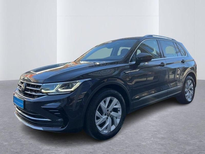 Gebraucht VW Tiguan Elegance 150 PS (110 kW) 2023 Grau SUV