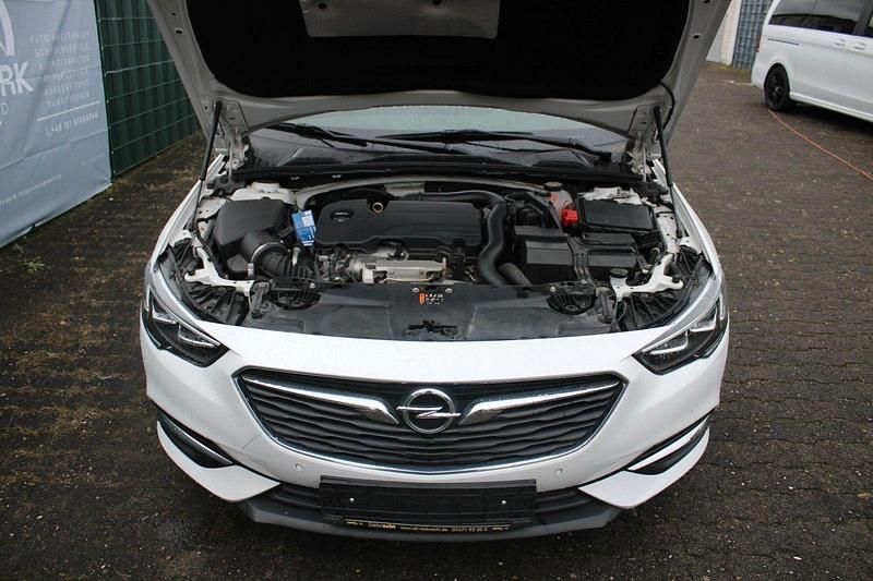 Gebraucht Opel Insignia Innovation 165 PS (121 kW) 2018 Weiß Kombi