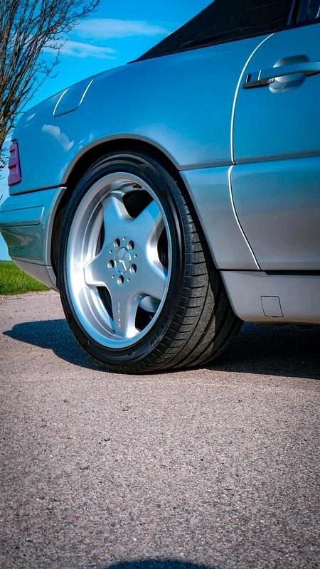 Gebraucht Mercedes SL500 AMG 306 PS (225 kW) 1999 Silber Cabrio