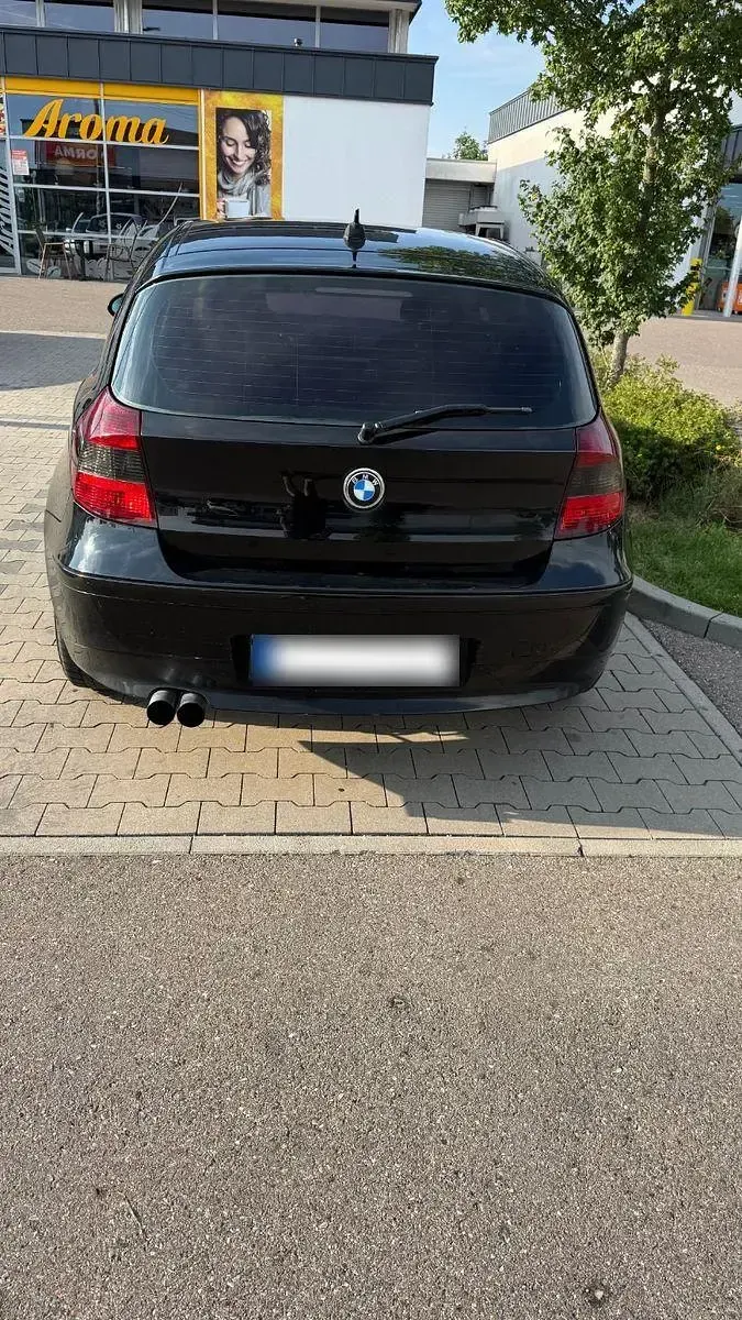 Gebraucht BMW 120 163 PS (119 kW) 2005 Schwarz Kleinwagen