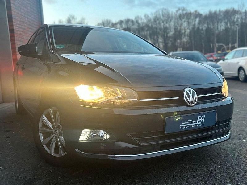 Grau Gebraucht 2018 VW Polo Highline Limousine | 12.190 € (Fairer Preis) - Bild 1/4