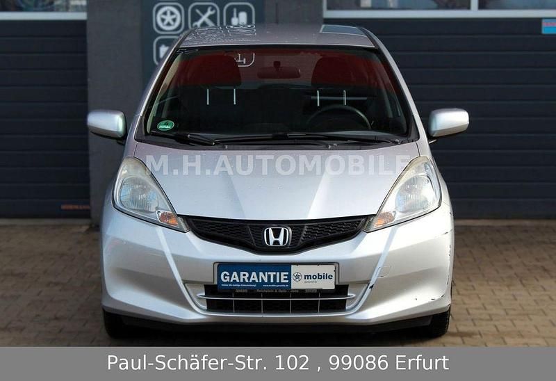 Gebraucht Honda Jazz Trend 90 PS (66 kW) 2013 Silber Kleinwagen