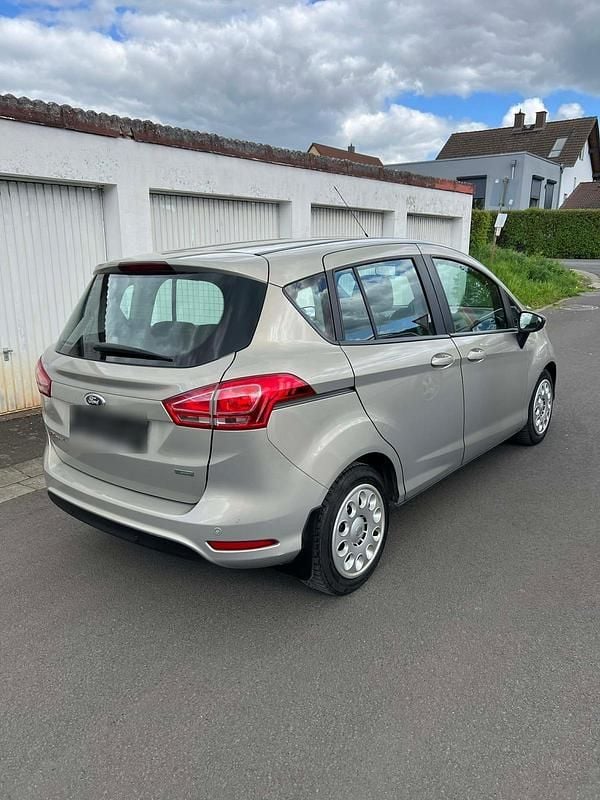 Usata Ford B-MAX 101 CV (74 kW) 2014 Beige Monovolume
